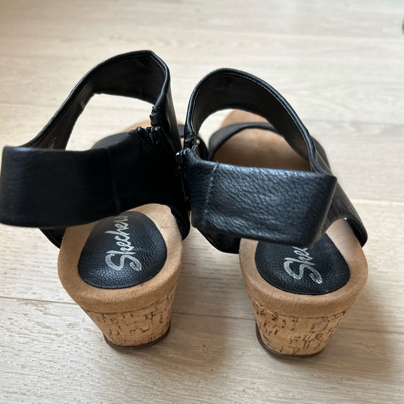 Sketchers Black strap with zipper wedges - Picture 4 of 5